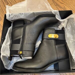 Donna Karan Black Ankle Thompson boots